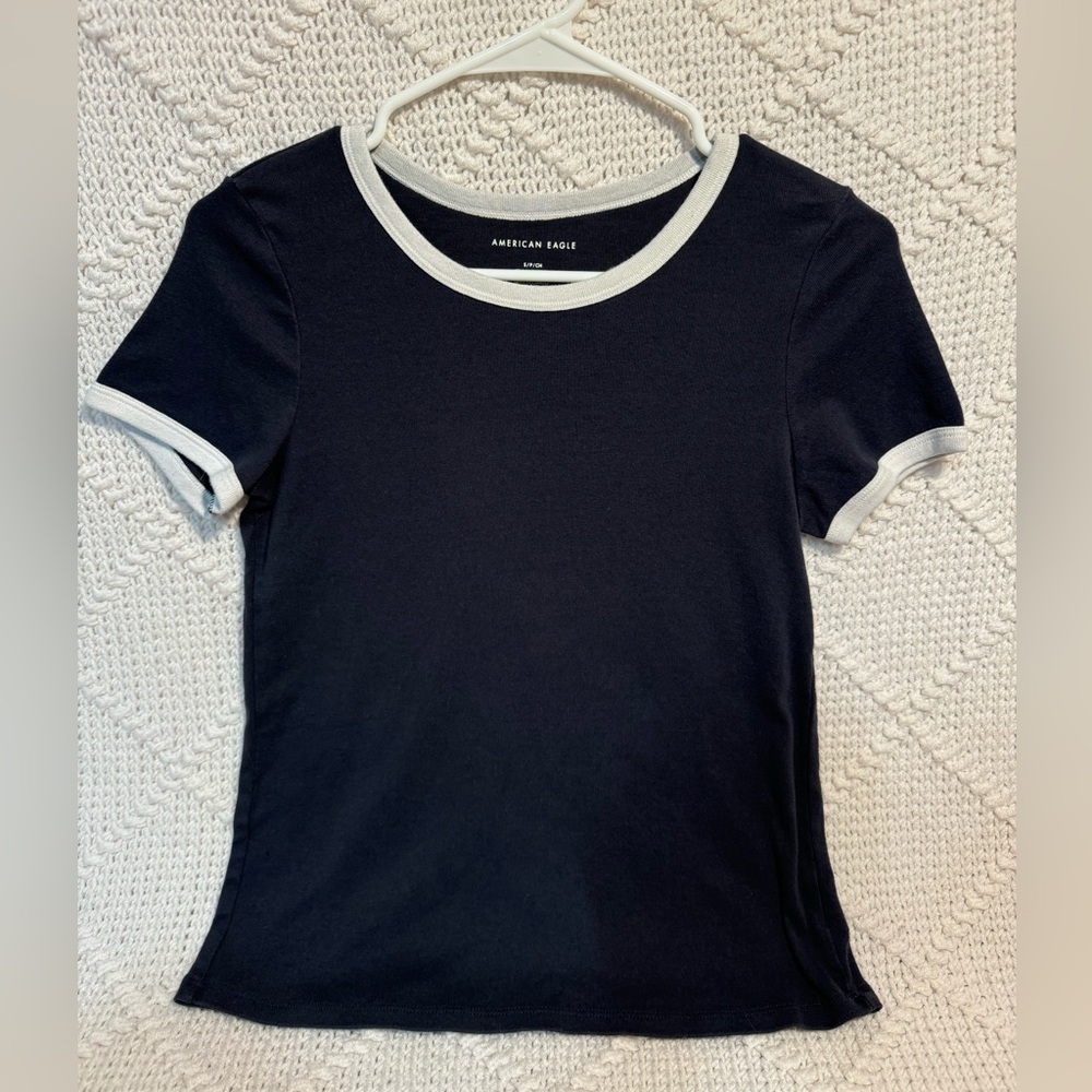 navy blue american eagle fitted tee;size S